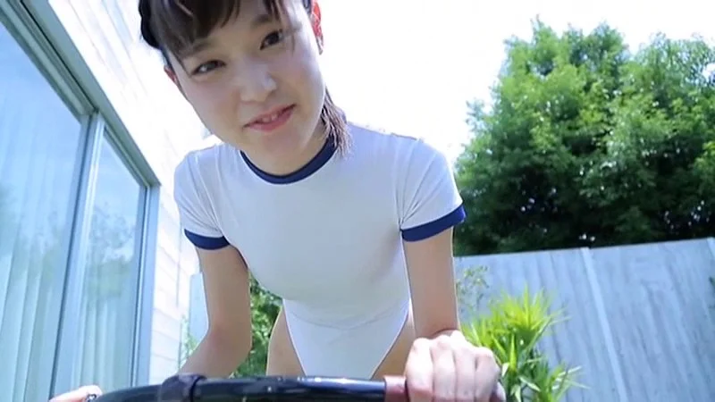 衛藤ひかりの乳首透け美乳パイパンレオタード