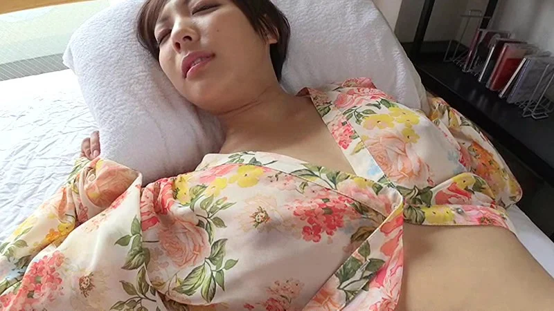 麻倉まりなの乳首透け巨乳